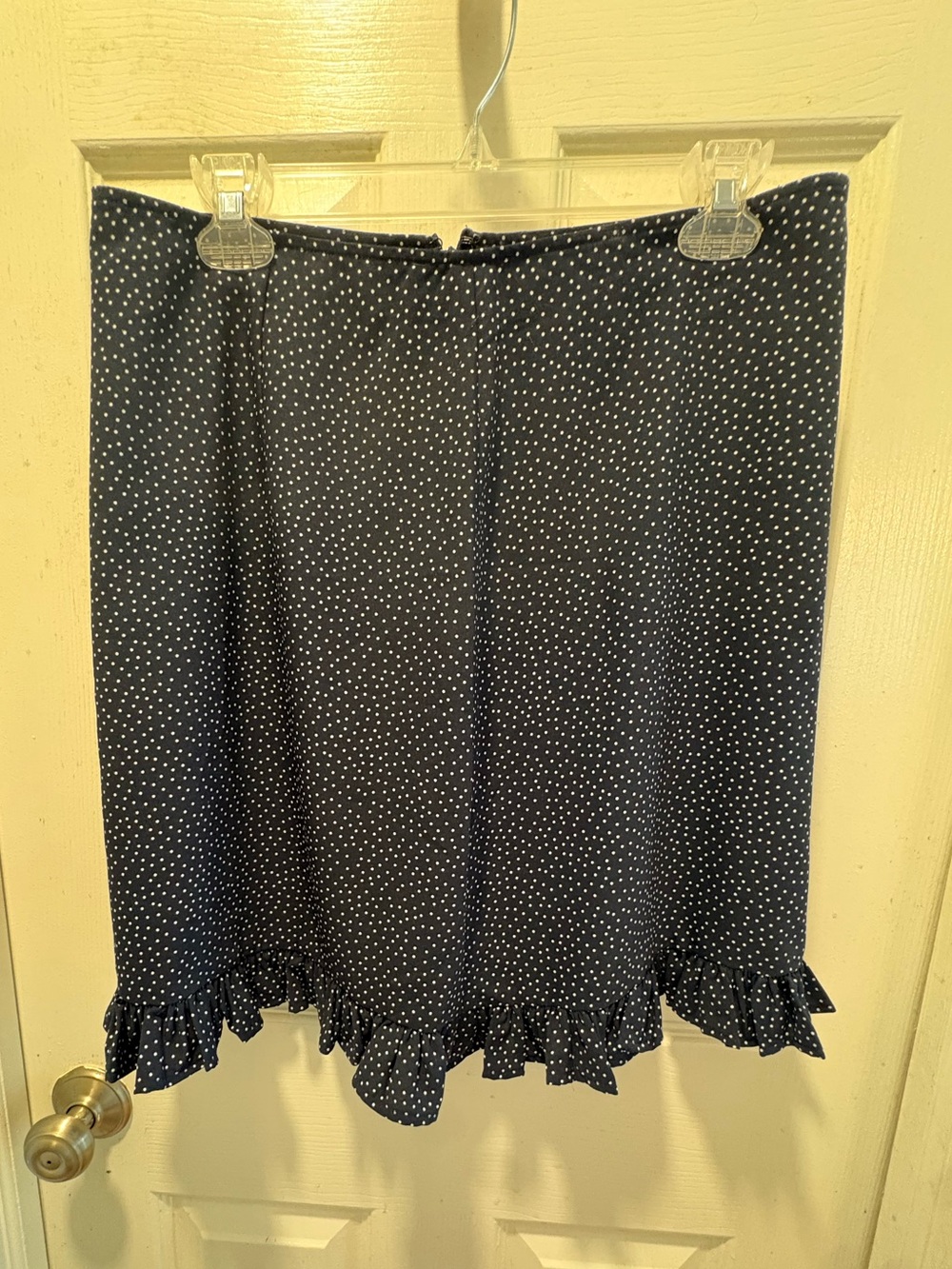 Loft Outlet Polka Dot Ruffle Hem Navy Skirt size 8
